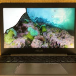 UX310U 液晶割れ