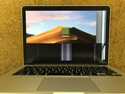 MacBook Pro 2015 画面割れ