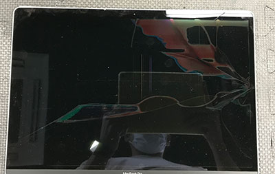 紀の川市からMacBook Proの修理依頼