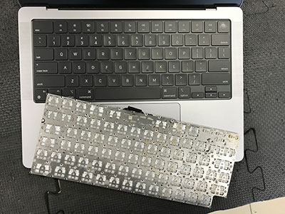 MacBook Pro 14　キーボード交換