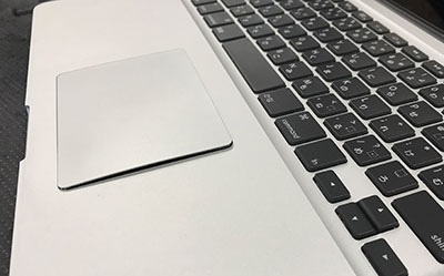 a1286 バッテリーの膨張