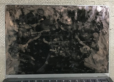 渋谷区 MacBook Air M3 修理