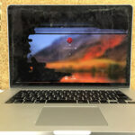 MacBook pro MGXC2J/Aの液晶割れ パネル交換