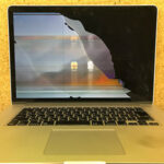 船橋市よりMacBook Pro 15(A1398 2015年)の液晶割れ修理依頼