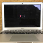 MacBook Air 2015の液晶画面割れ パネル交換