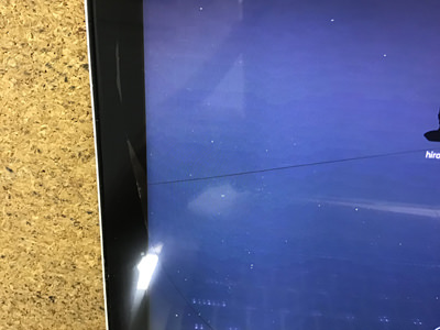 MacBook Pro ガラス割れ